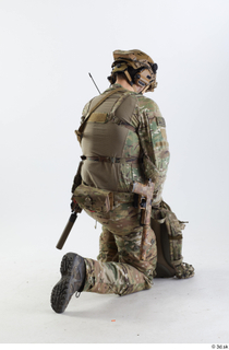 Photos Frankie Perry Army USA Recon - Poses kneeling whole…